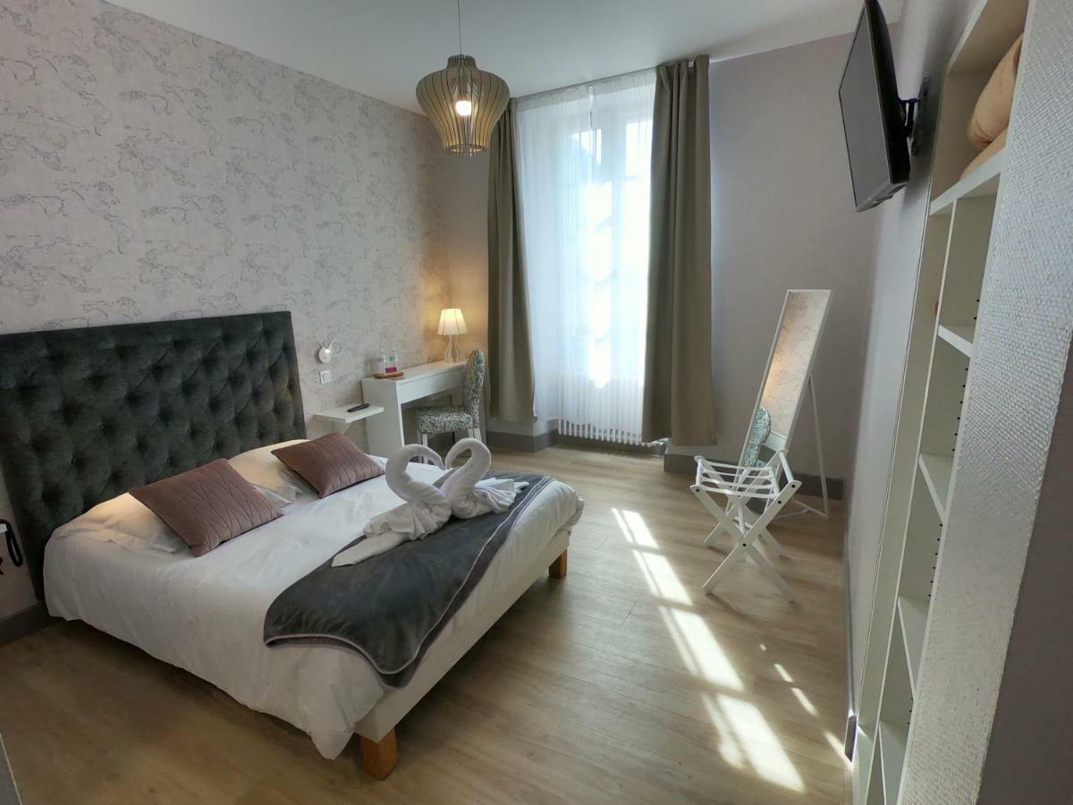 Le Home Belves Bagian luar foto